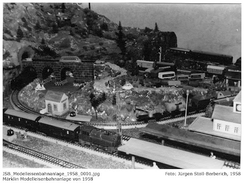 JSB_Modelleisenbahnanlage_1958_0001-0005.jpg; Foto: Jürgen Stoll-Berberich, 1958; Märklin Modelleisenbahnanlage von 1958