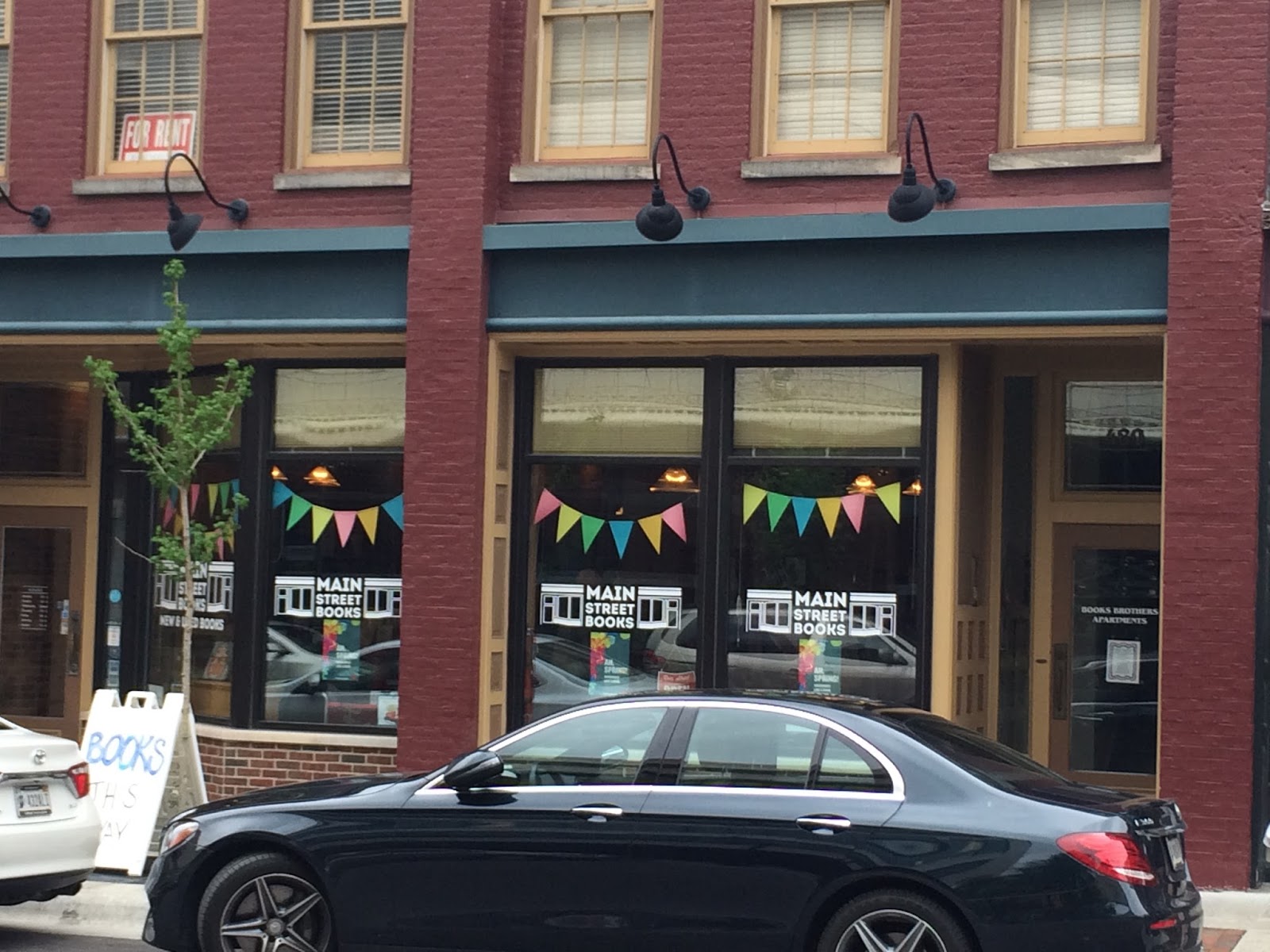 The Indie Bob Spot Main Street Books Lafayette, IN