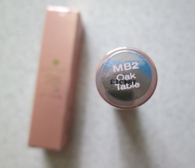 Lakme 9 to 5 Lip Color Oak Table Review, Swatches & LOTD