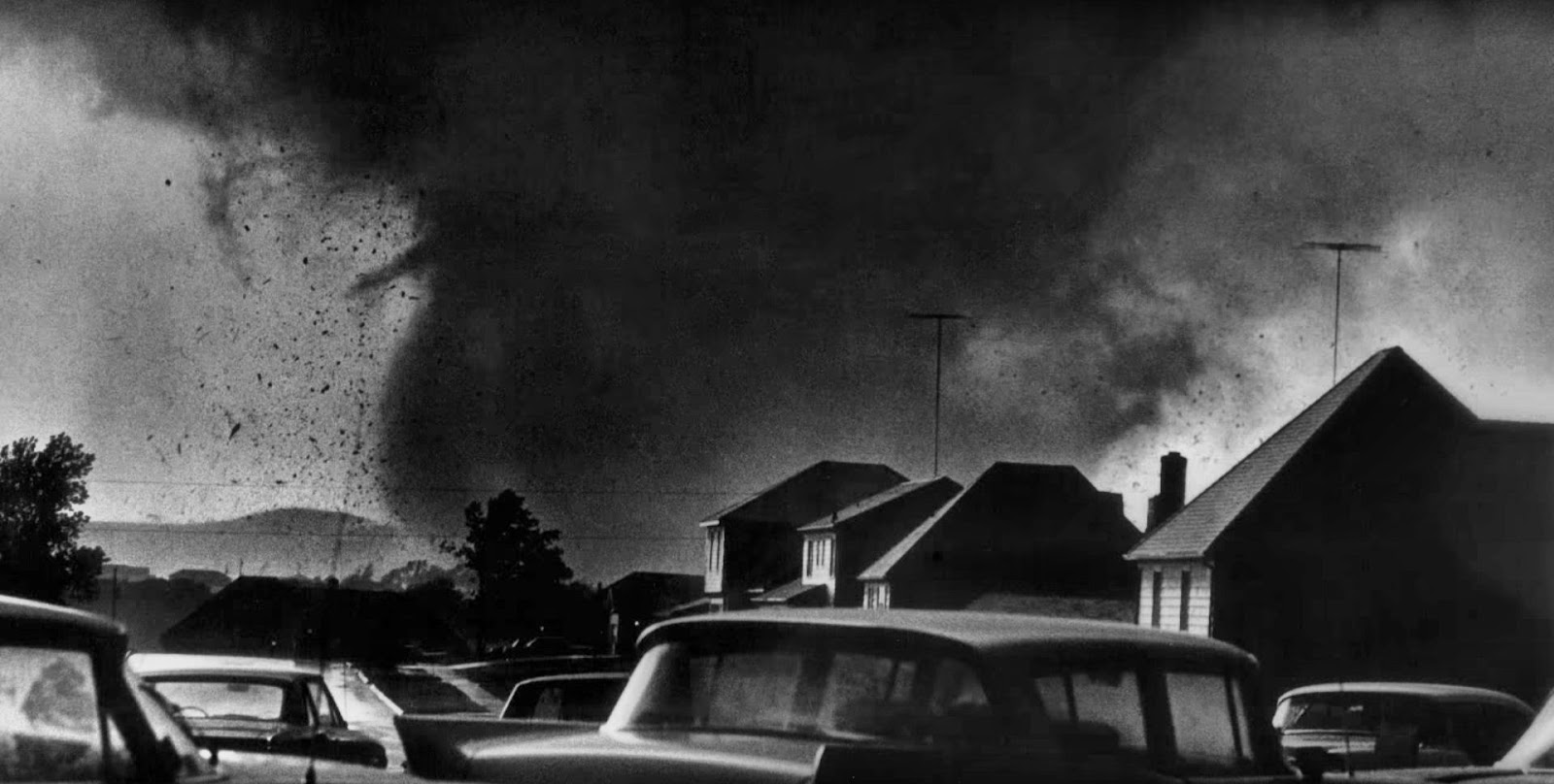 Capt. Spaulding's World: Today Marks 50-Years Since Topeka Kansas EF-5 ...