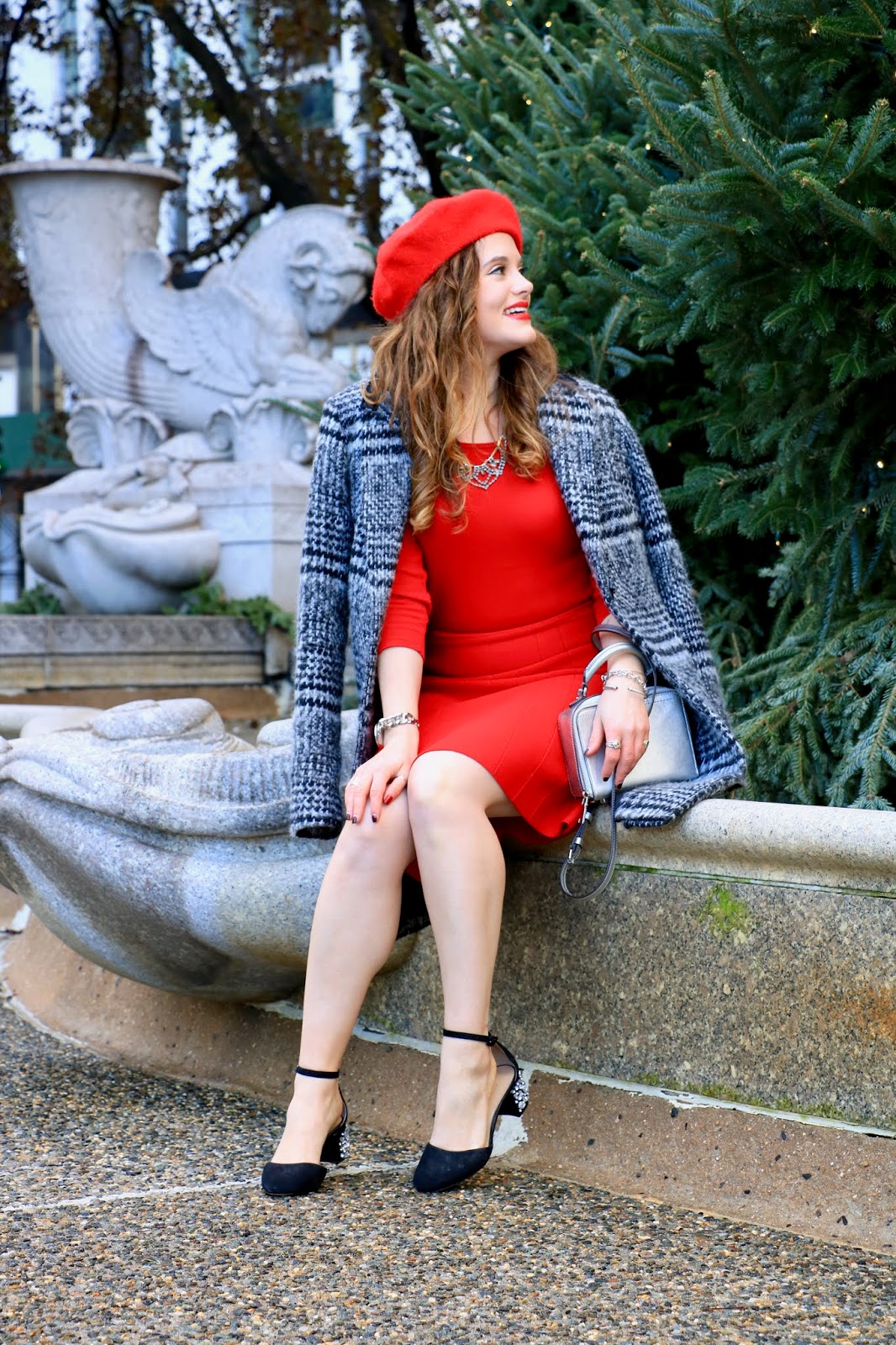 Nyc fashion blogger Kathleen Harper's Christmas outfit ideas