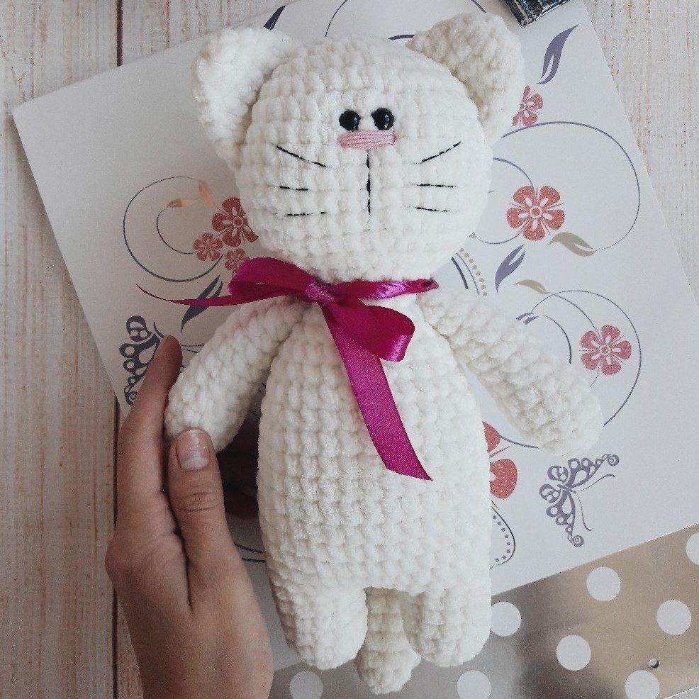 Crochet toy kitty amigurumi