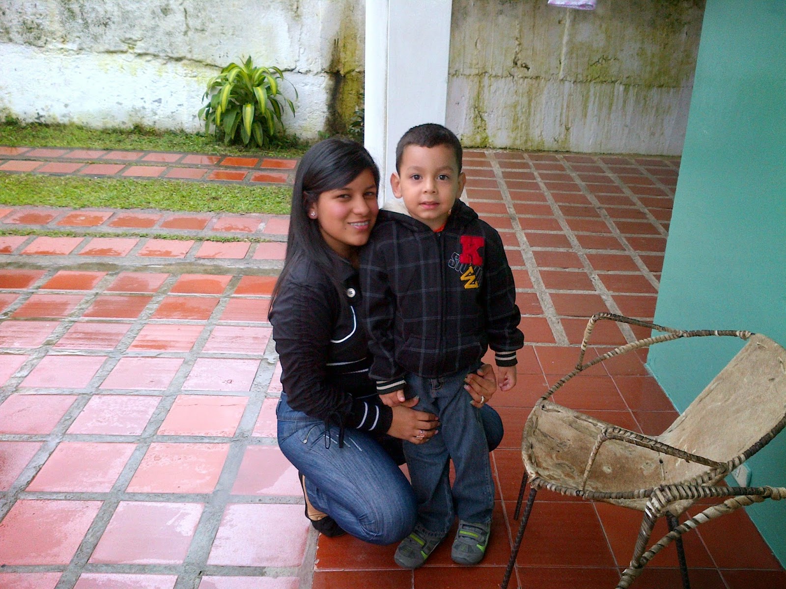 MODELOS ATOMICOS: BIOGRAFÍA DE MARÍA DANIELA ROJAS