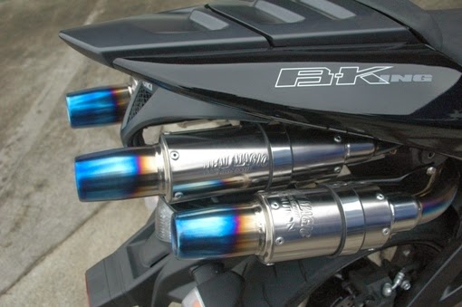 suzuki b king exhaust