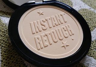 Soap and Glory Kick Ass Instant Retouch Pressed Powder