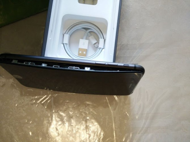 Pembeli iPhone 8 Plus Kecewa Karena Masalah Baterai Kembung