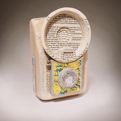 10-Brownie-Starflash-Ching-Ching-Cheng-Vintage-Camera-Sculptures-Made-of-Books-and-Maps-www-designstack-co