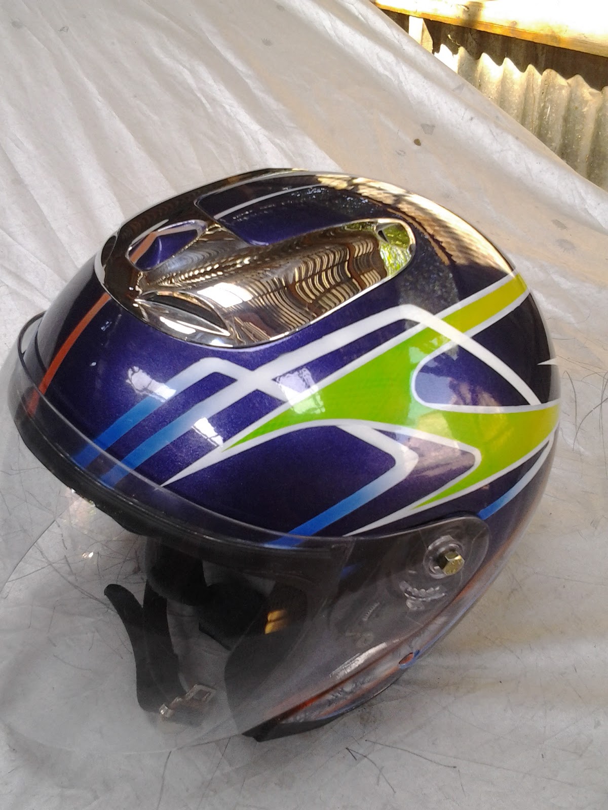 Haris Studio Airbrush (Grafis) helm kyt ungu