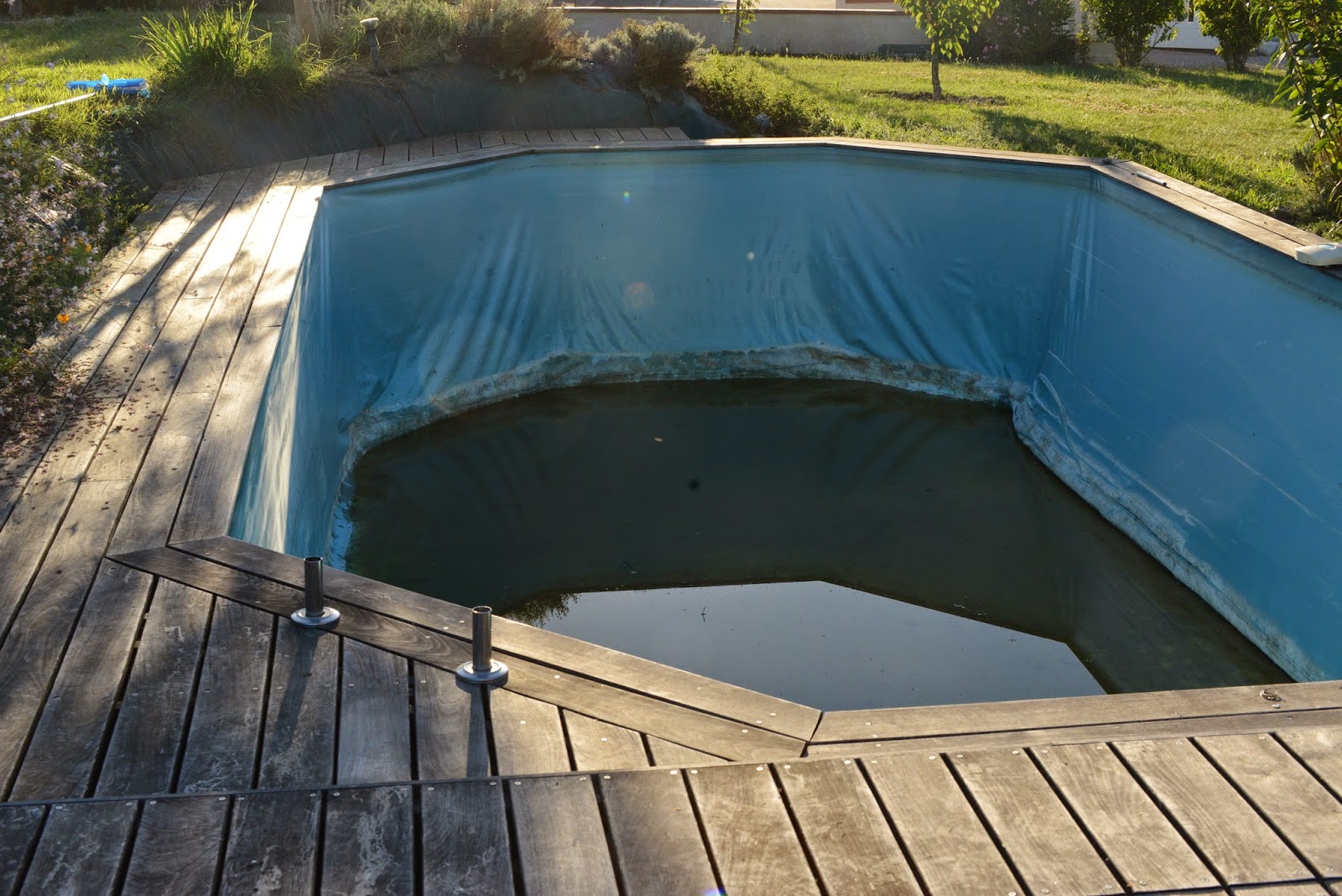 piscine bois enterree pourrie