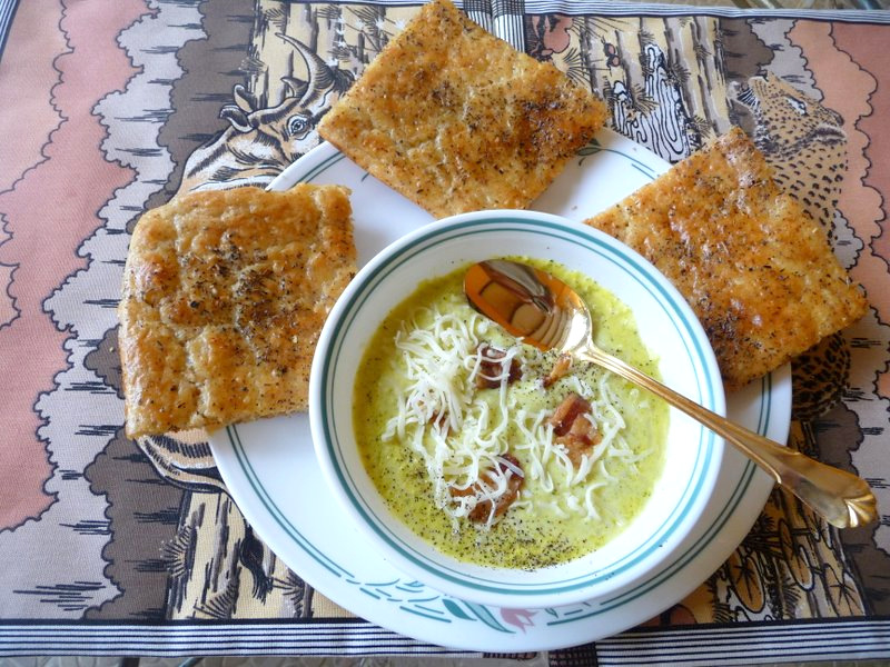 BROCCOLI SWISS CHEESE SOUP