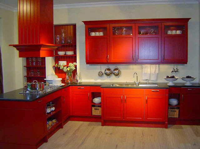 Contoh desain dapur warna merah