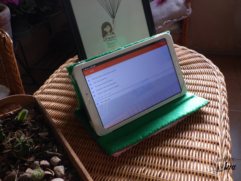 Cómo hacer una funda para tablet con goma eva y fieltro