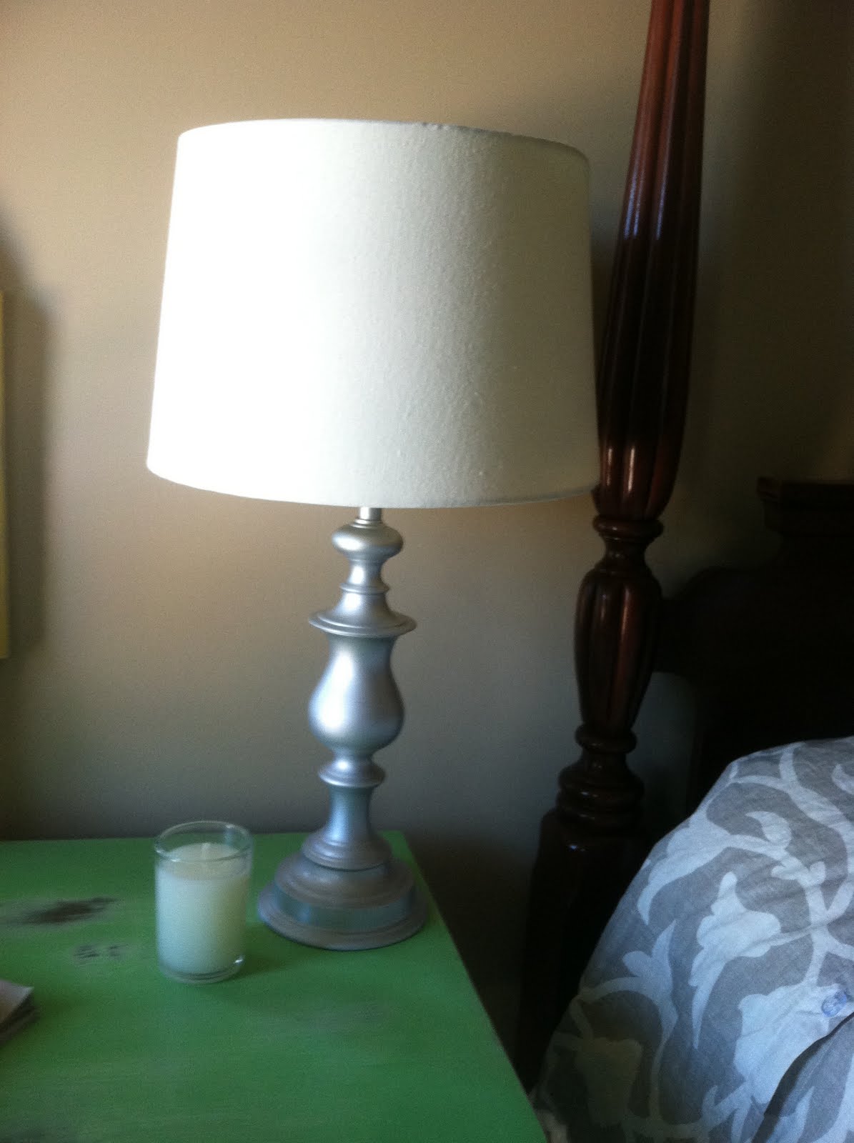 a wee Meenit Thrift store lamps spray paint treatment