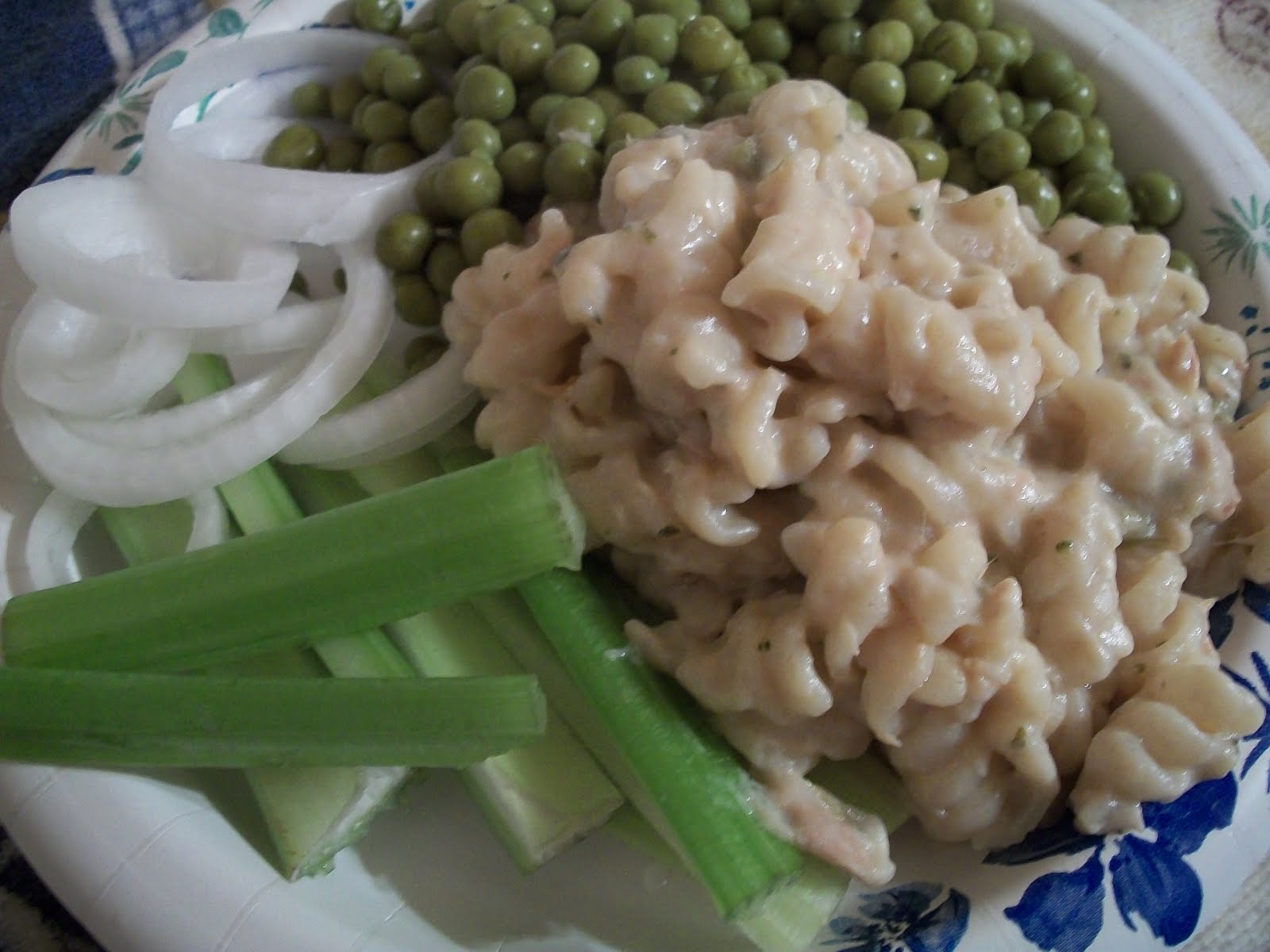 Cats, Kids and Crafts Creamy Broccoli Tuna Helper