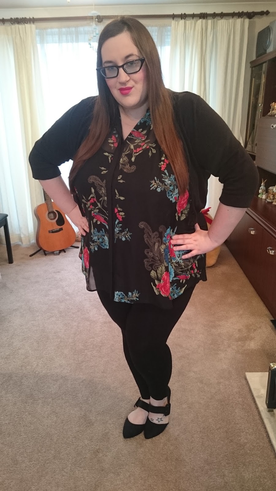 fat wear round floral evans wearing does
