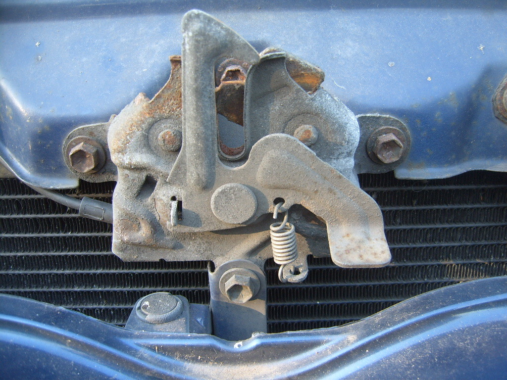 How To Open a Toyota Yaris Car Auto