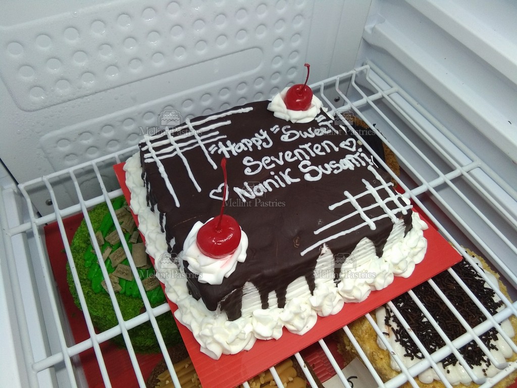 Kue Ulang Tahun Model 42 Spesialis Kue Ulang Tahun Jogja