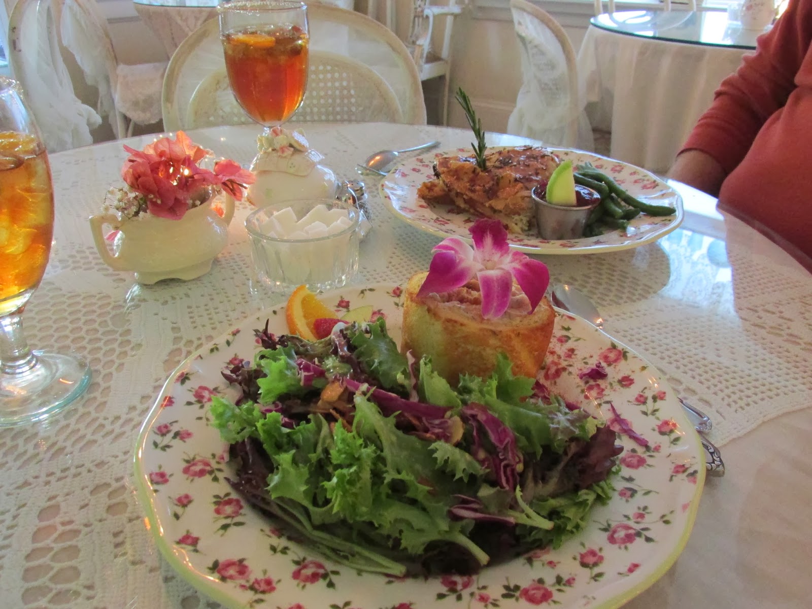 One Shabby Old House Garden Gate Tea Room