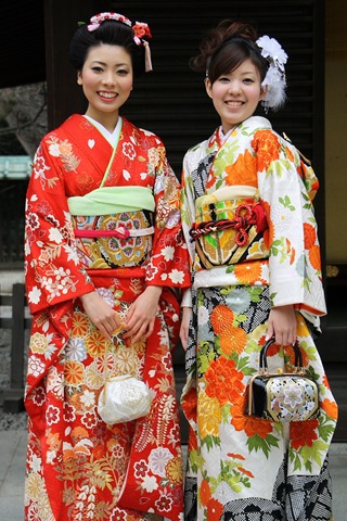 Weeaboos Rock! : Foreigners Wearing Kimono...?