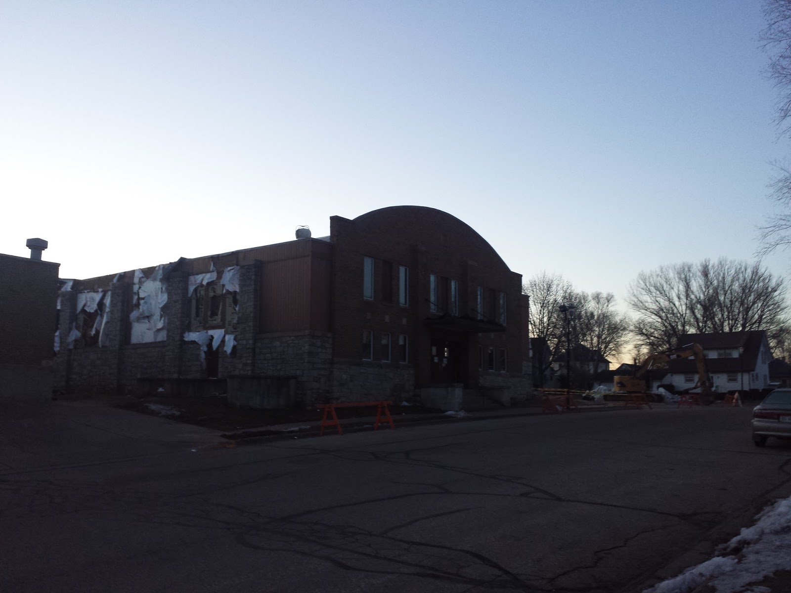 Cuba City landmark comes down