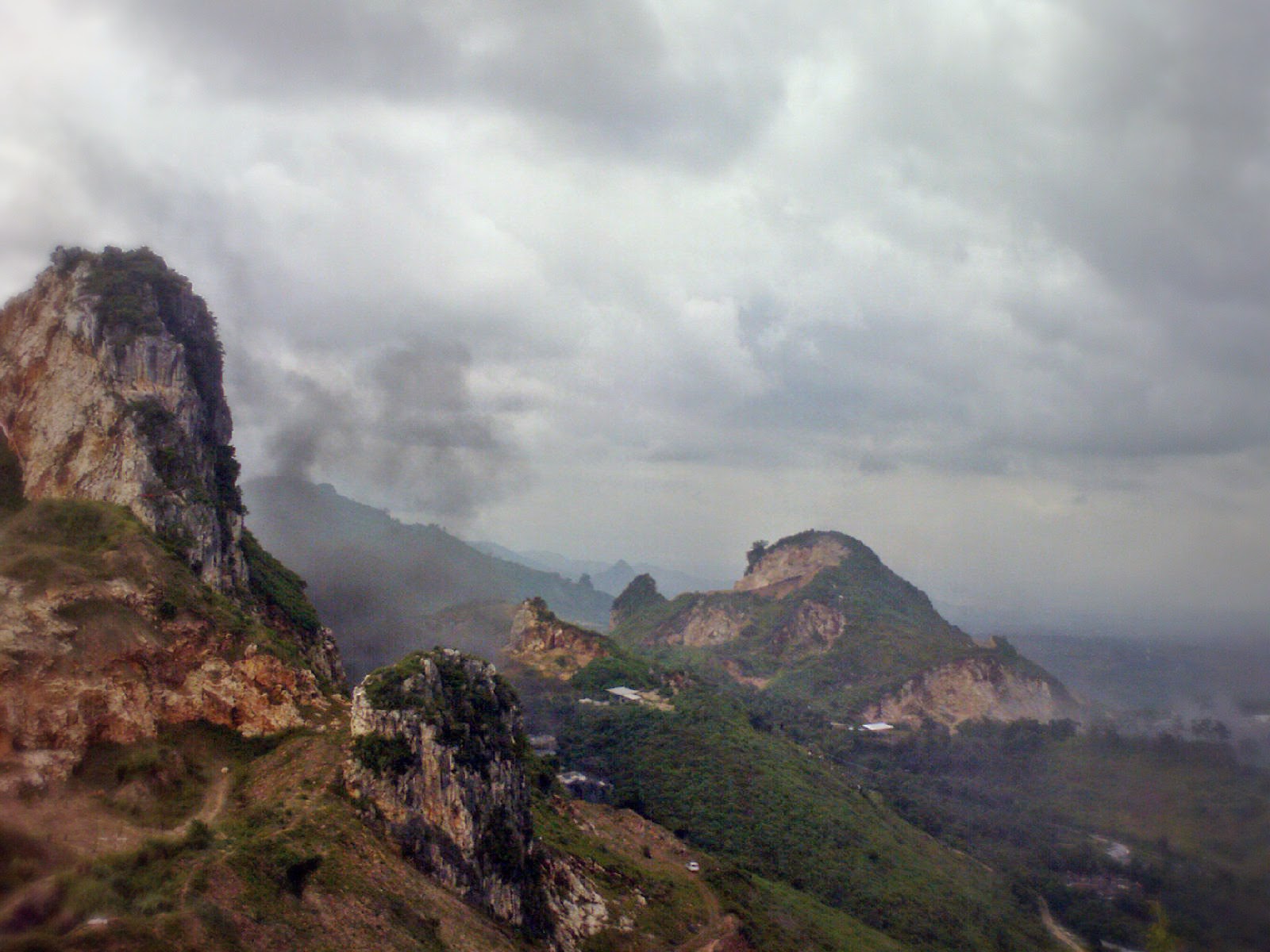 Jalan-Jalan ke Goa Pawon dan Taman Batu Citatah, Stone Garden di