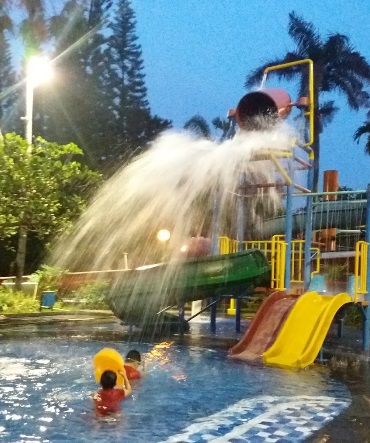 Harga Tiket Masuk Kolam Renang Villa Meruya Waterpark Jakarta Barat
