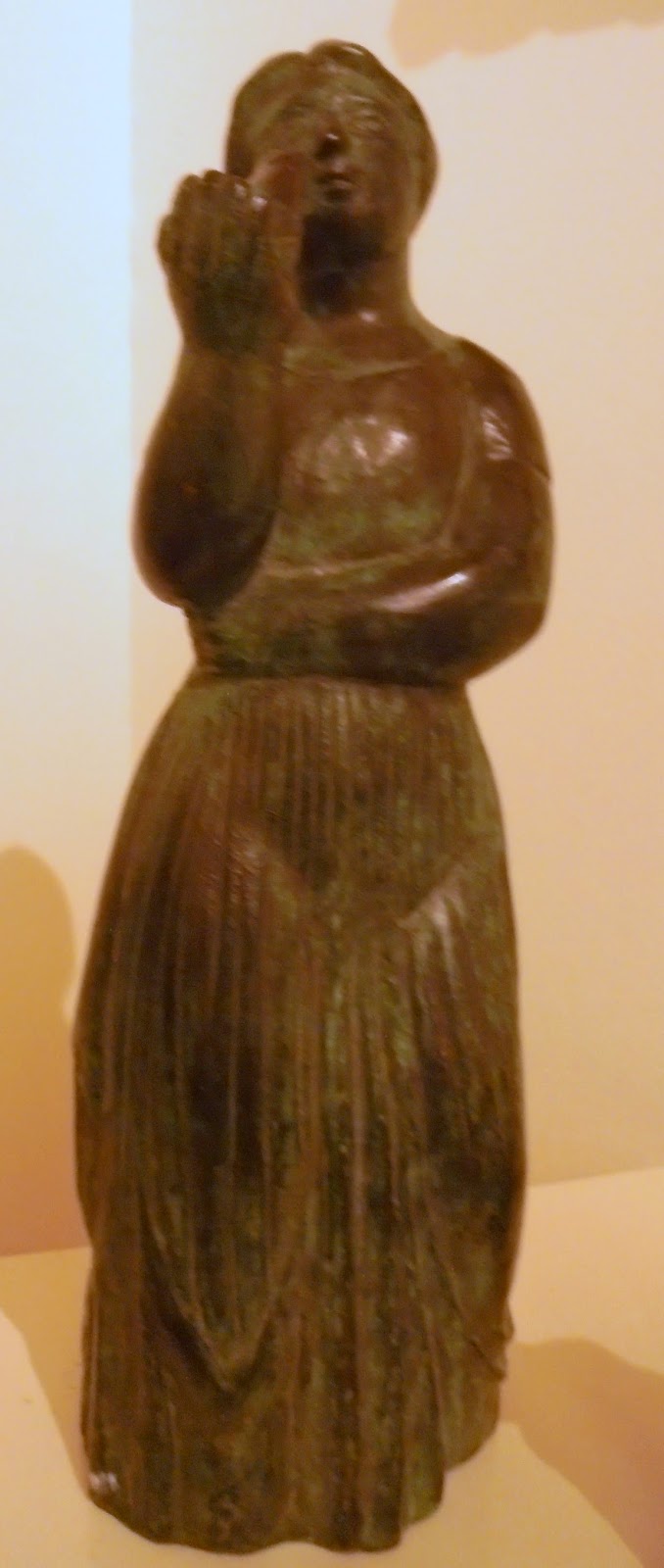 το έργο Γυναίκα με Περιστέρι της Χρυσοχοΐδη Τίτσας στη Πινακοθήκη Ευάγγελος Αβέρωφ του Μετσόβου