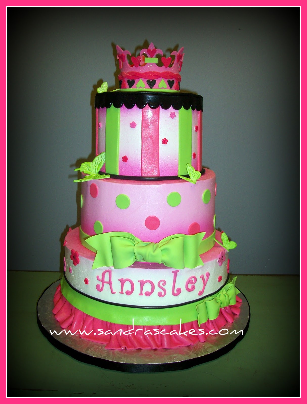 Sandra's Cakes: Feb 15, 2011