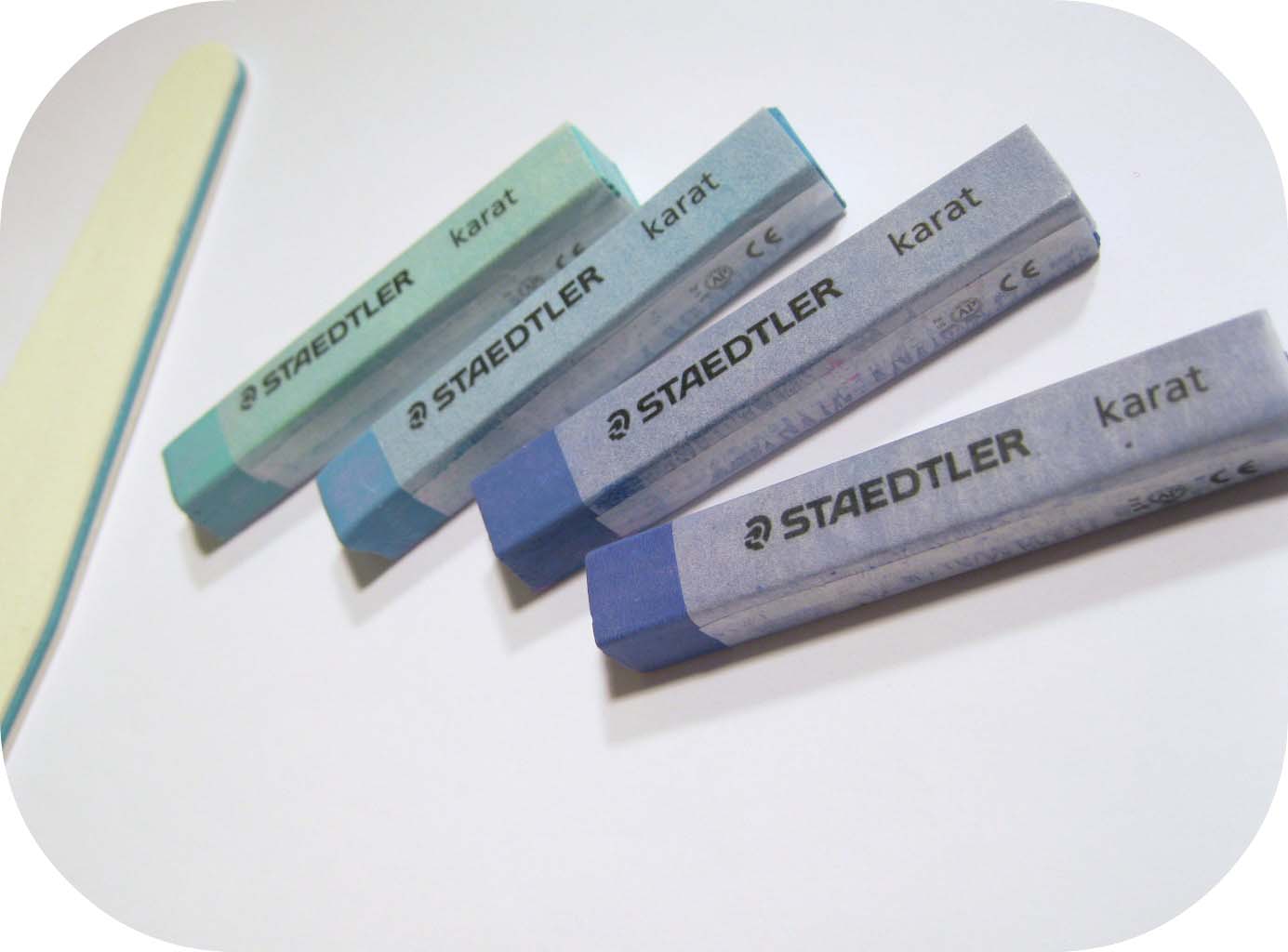 ...Make It With Me How I Add Colour to My Acrylic Nail Powders With