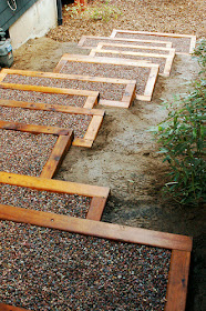 Patios y Jardines : ESCALERA EXTERIOR CON MARCO DE CEDRO