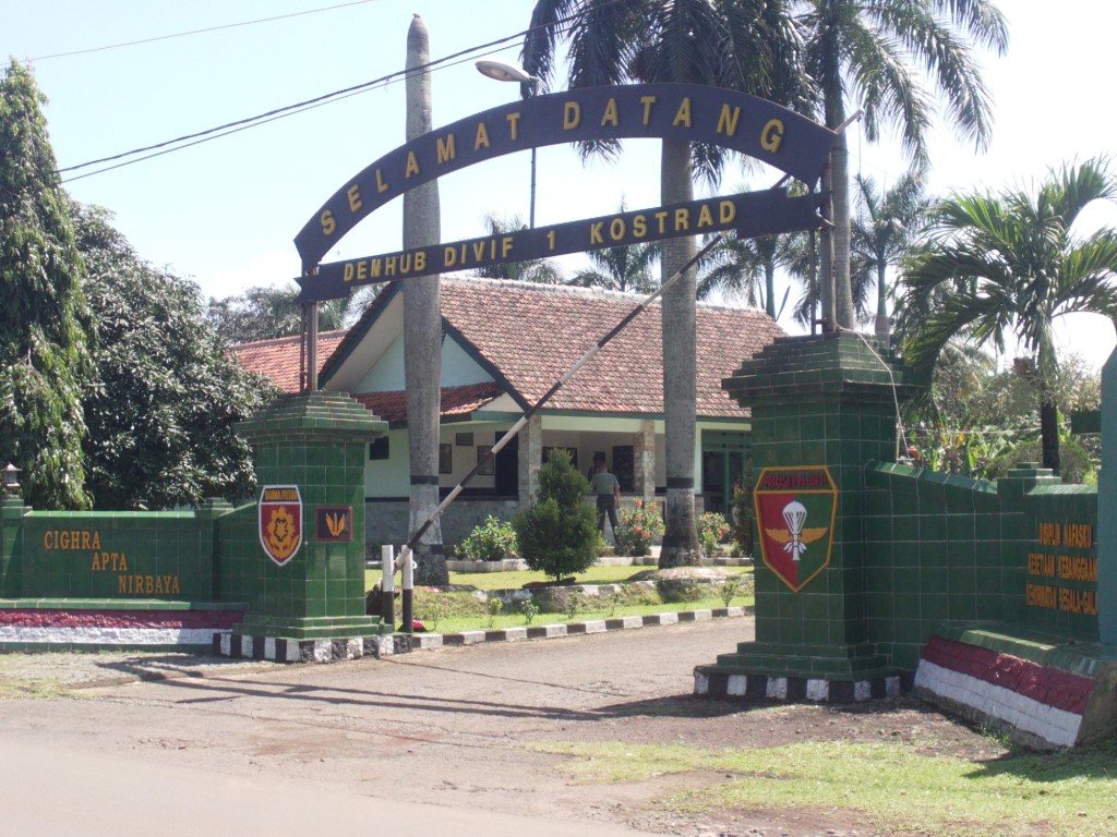 DENHUB DIVIF-1/KOSTRAD: SEJARAH