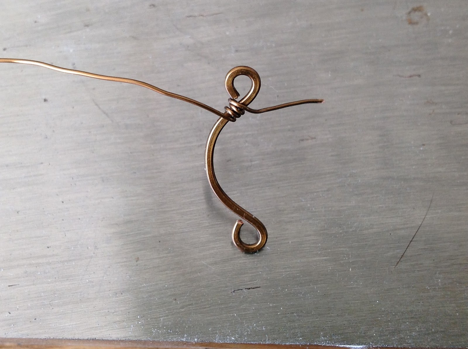 Blue Forest Jewellery's blog: Handmade Monday: Weaving wire tutorial