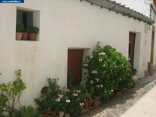 Rua da Costa de Castelo de Vide, Portugal (streets)
