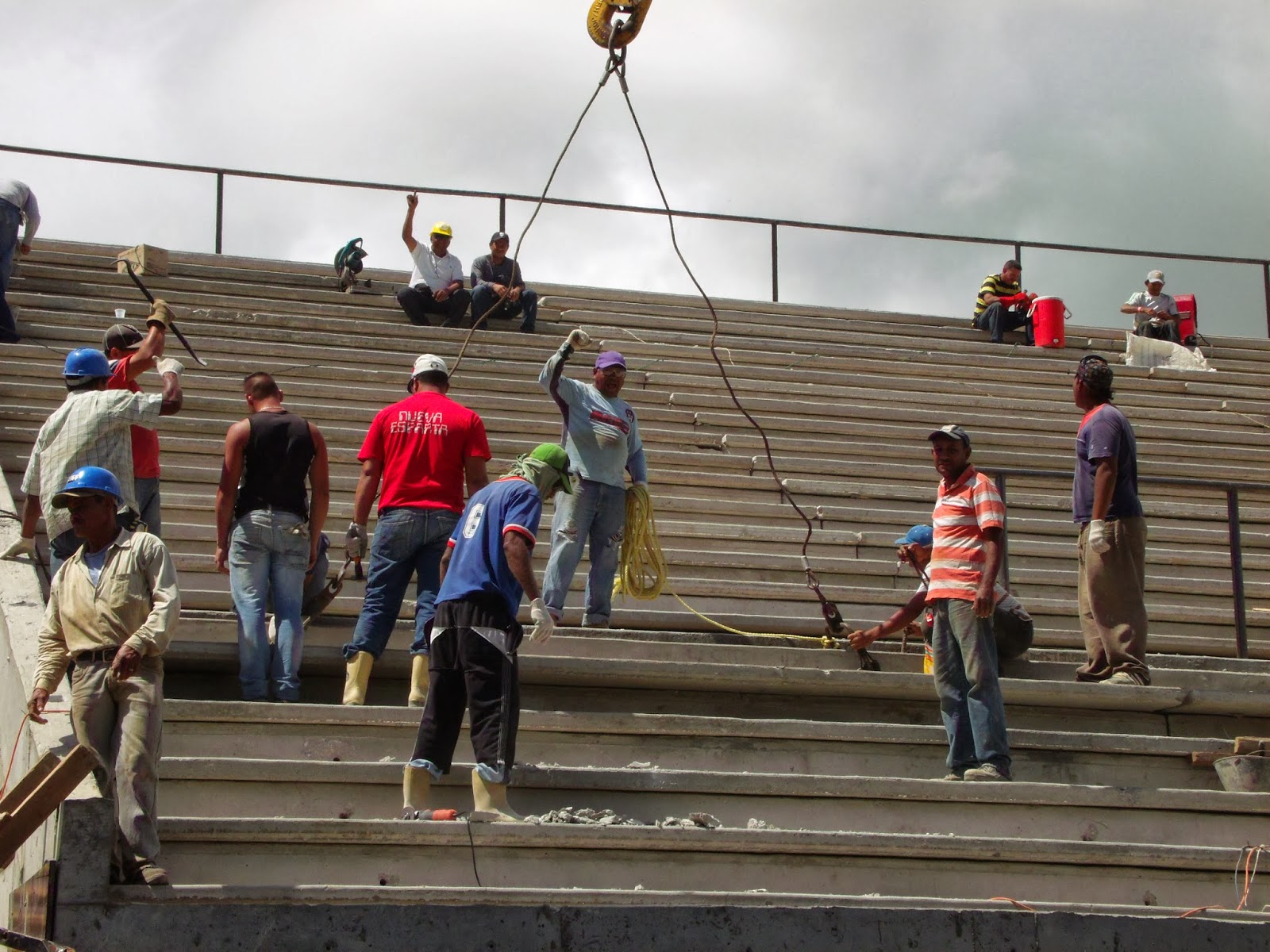 FOTOS DEL ESTADIO NUEVA ESPARTA LISTO PARA LA SERIE DEL CARIBE PLAY BALL