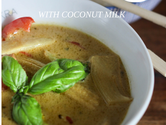 Chicken And Green Curry With Coconut Milk 