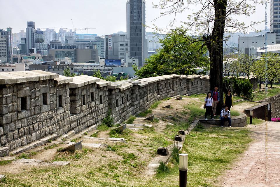  ภูเขานัมซาน Seoul Fortress Wall