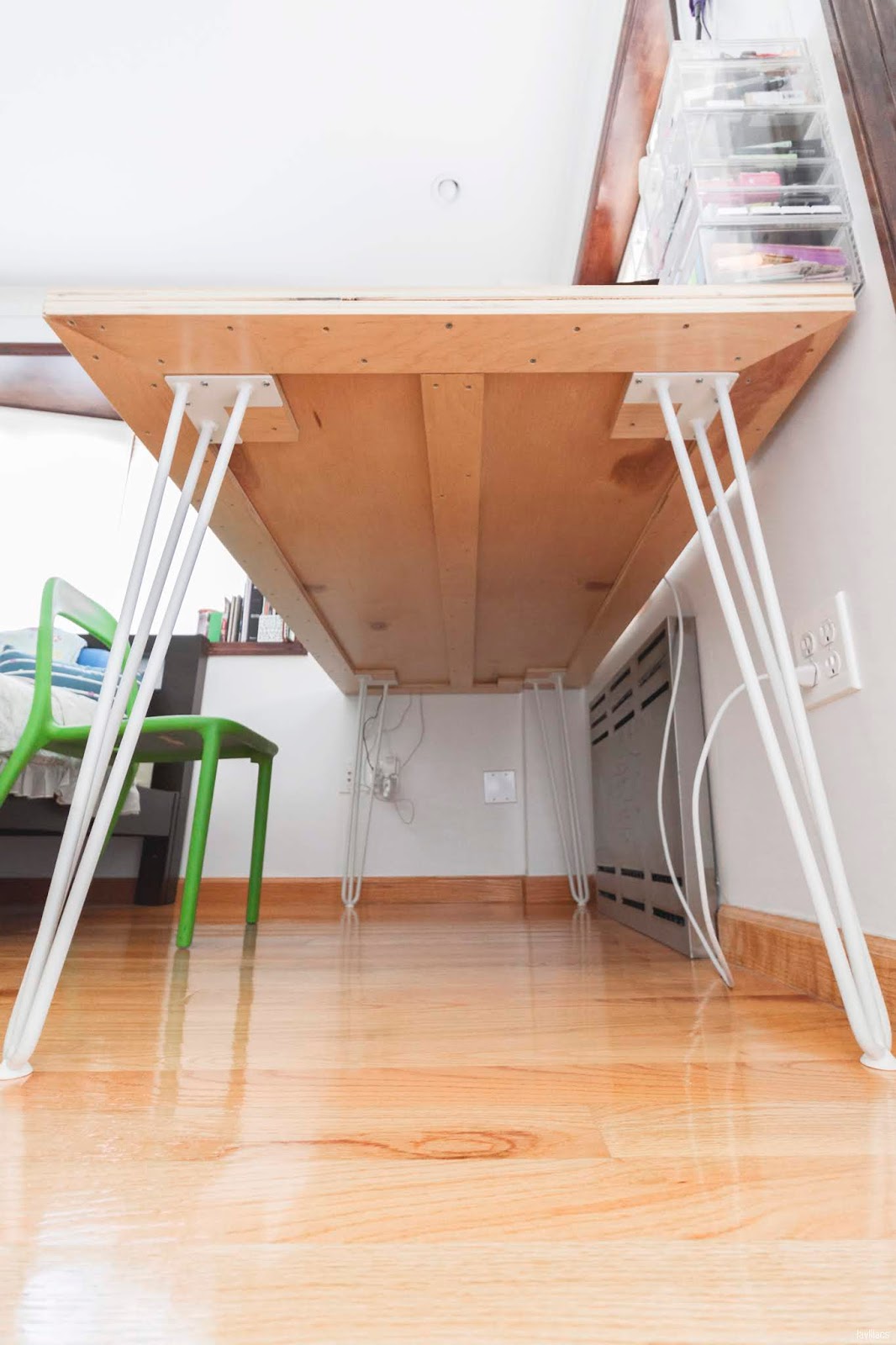 lavlilacs Custom Hairpin Desk underside