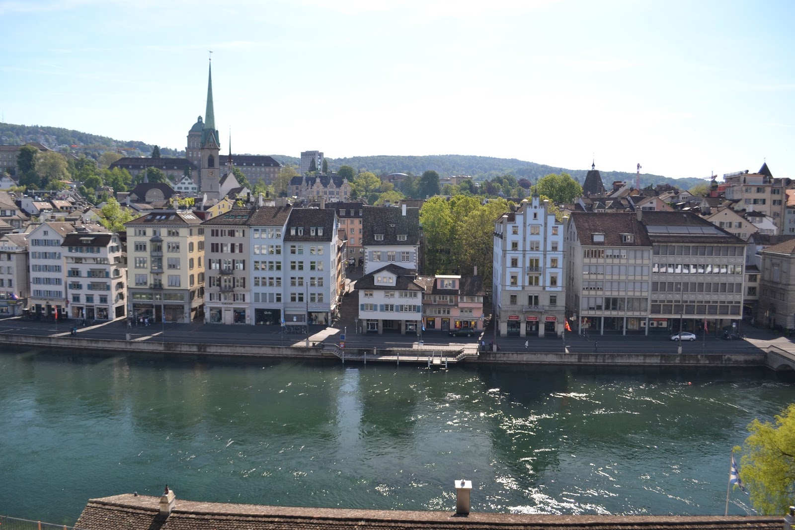 PÁZMÁNYOS ÉPÍTÉSZETTÖRTÉNÉSZEK KLUBJA: Zürich egy délelőtt alatt