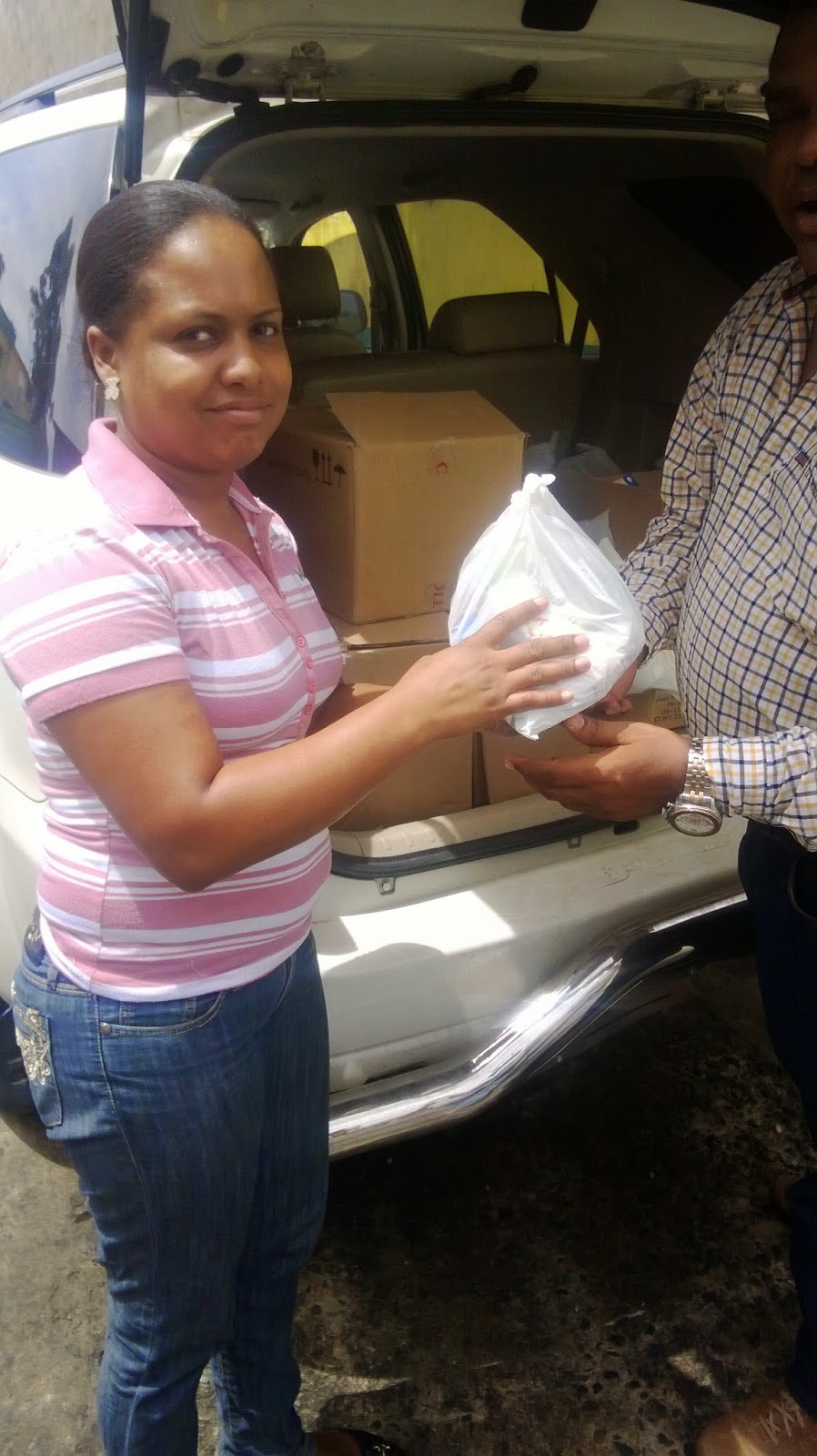 EN EL LAVADERO CHECO AUTO SERVICE TAMBIEN FUNAP DIJO PRESENTE