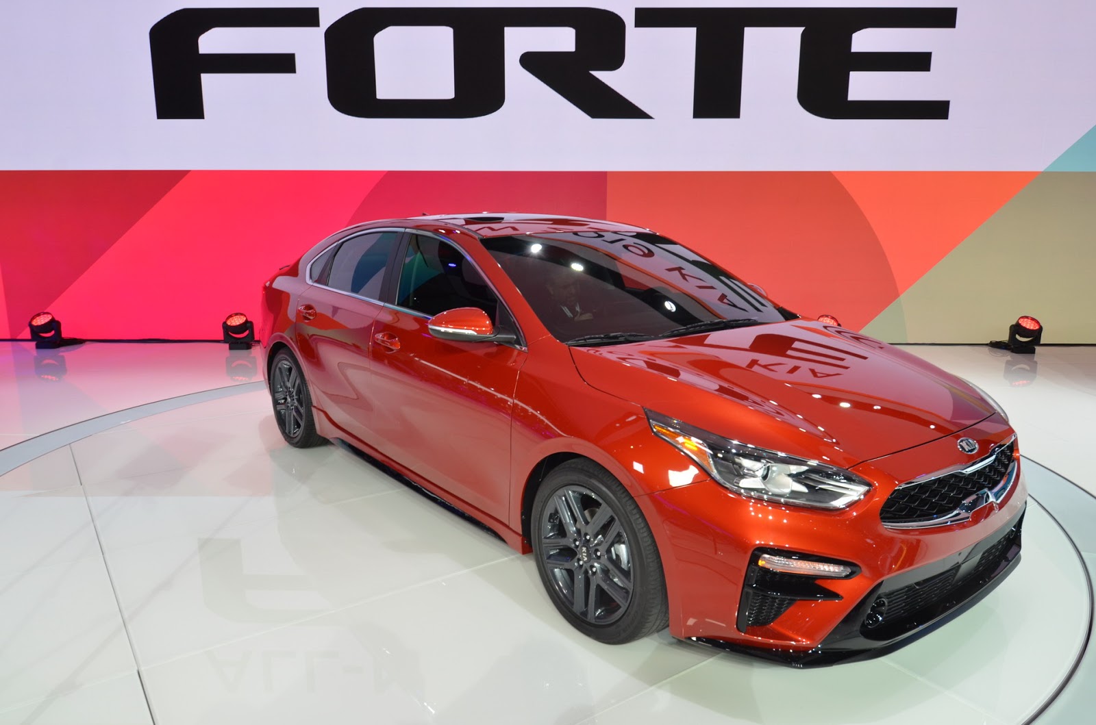 Kia Forte Baru Hadir Dengan Desain Ala Stinger Di Detroit Show 2018
