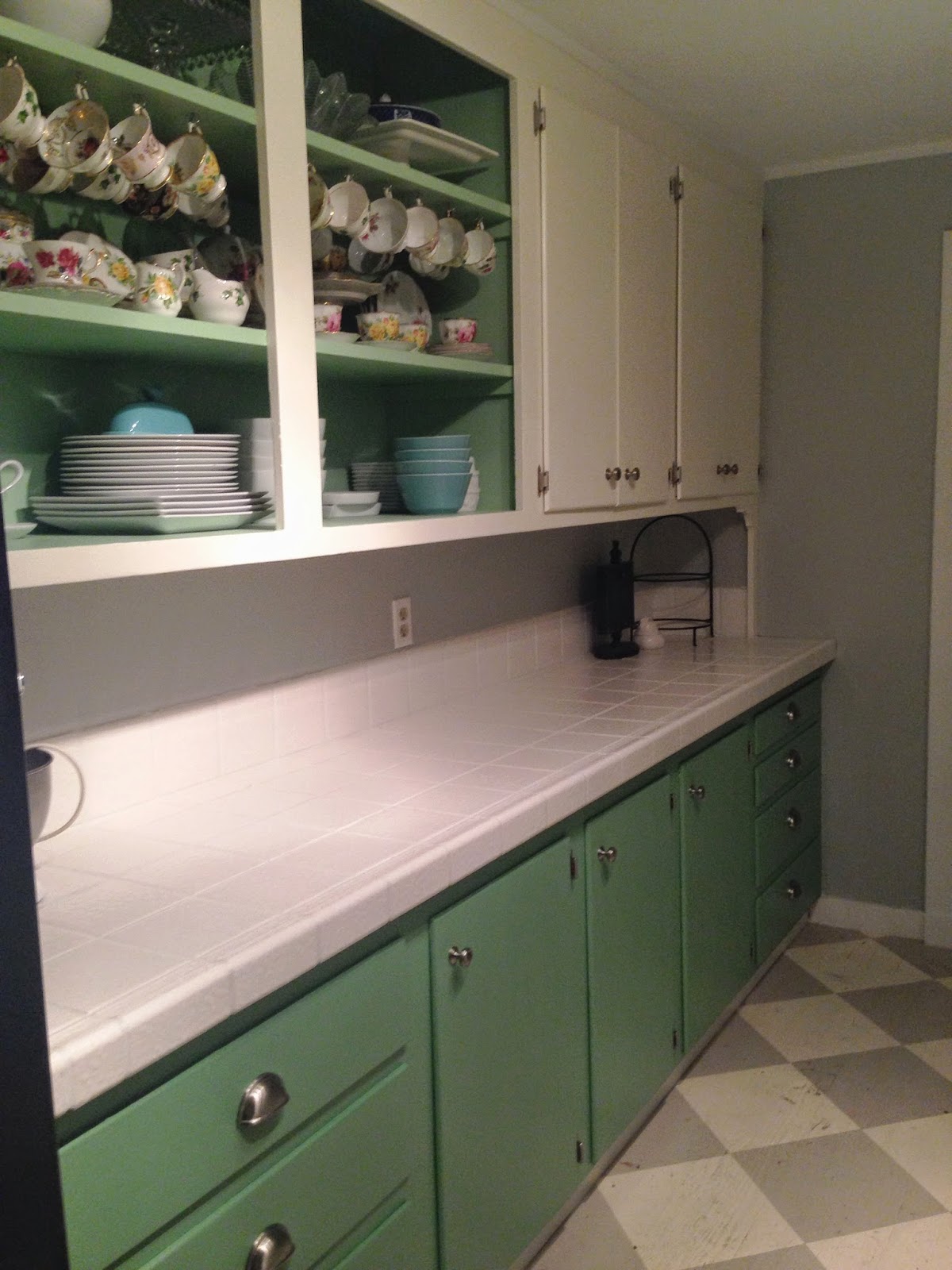 Viola! Kitchen Face Lift Barnaclebutt