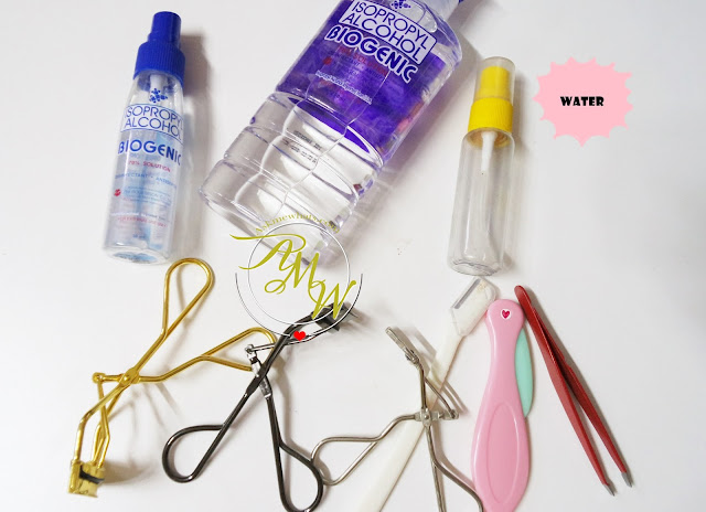 A photo on how to sanitize your make up tools