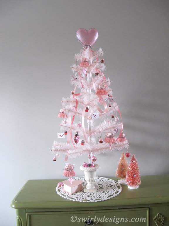 Swirly Designs by Lianne & Paul Howto Heart Tree Topper