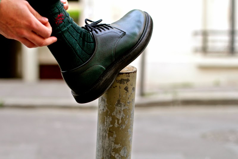 BLOG MODE HOMME PREPPY DANDY CONSEIL STYLE PARIS ELEGANCE TENDANCE JEUNE Royalties Paris Chaussettes Socks - Church's Leyton Shoes Chaussures BLOG MODE HOMME Mensfashion