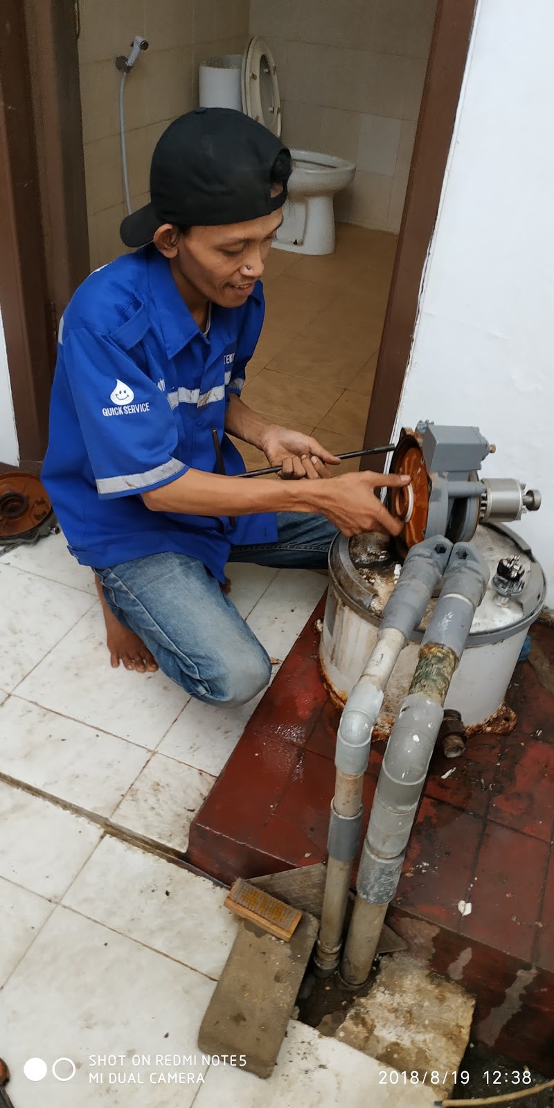 Jasa servis pompa air di sawangan jasa tukang pompa air di sawangan