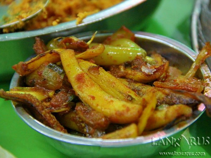 Кухня шри. Карри Шри Ланка. Шри Ланка кухня Национальная. Шри Ланка уличная еда. Национальная еда Шри Ланки.