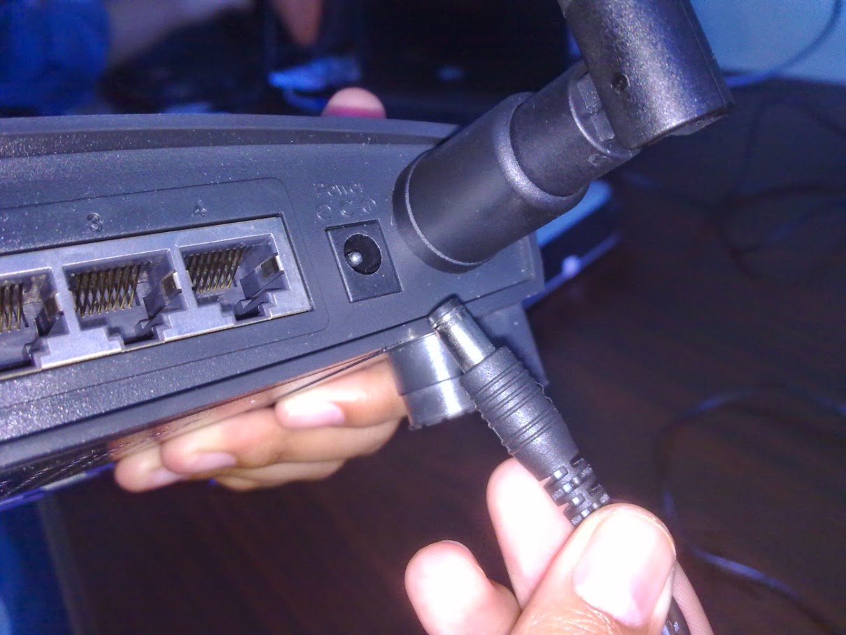 konfigurasi dasar Access Point (Linksys WRT54GL) COBA COBA