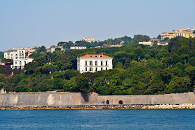 The Villa Rosebery overlooks the sea at Marechiaro
