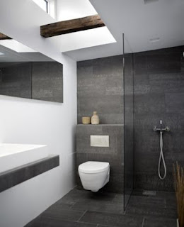 Marzua: Cuartos de baño revestidos de pizarra