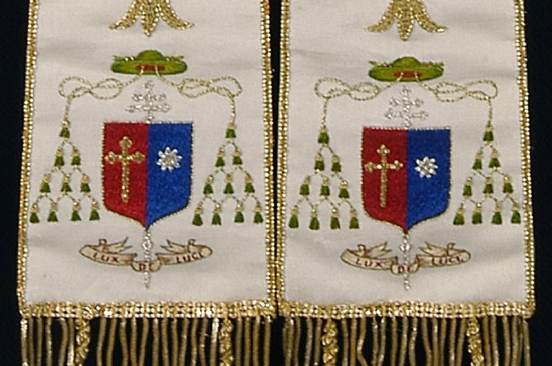 Araldica ecclesiastica Stella, Costantino (19001973), vescovo